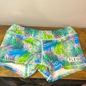 Fleo Medium Booty Shorts